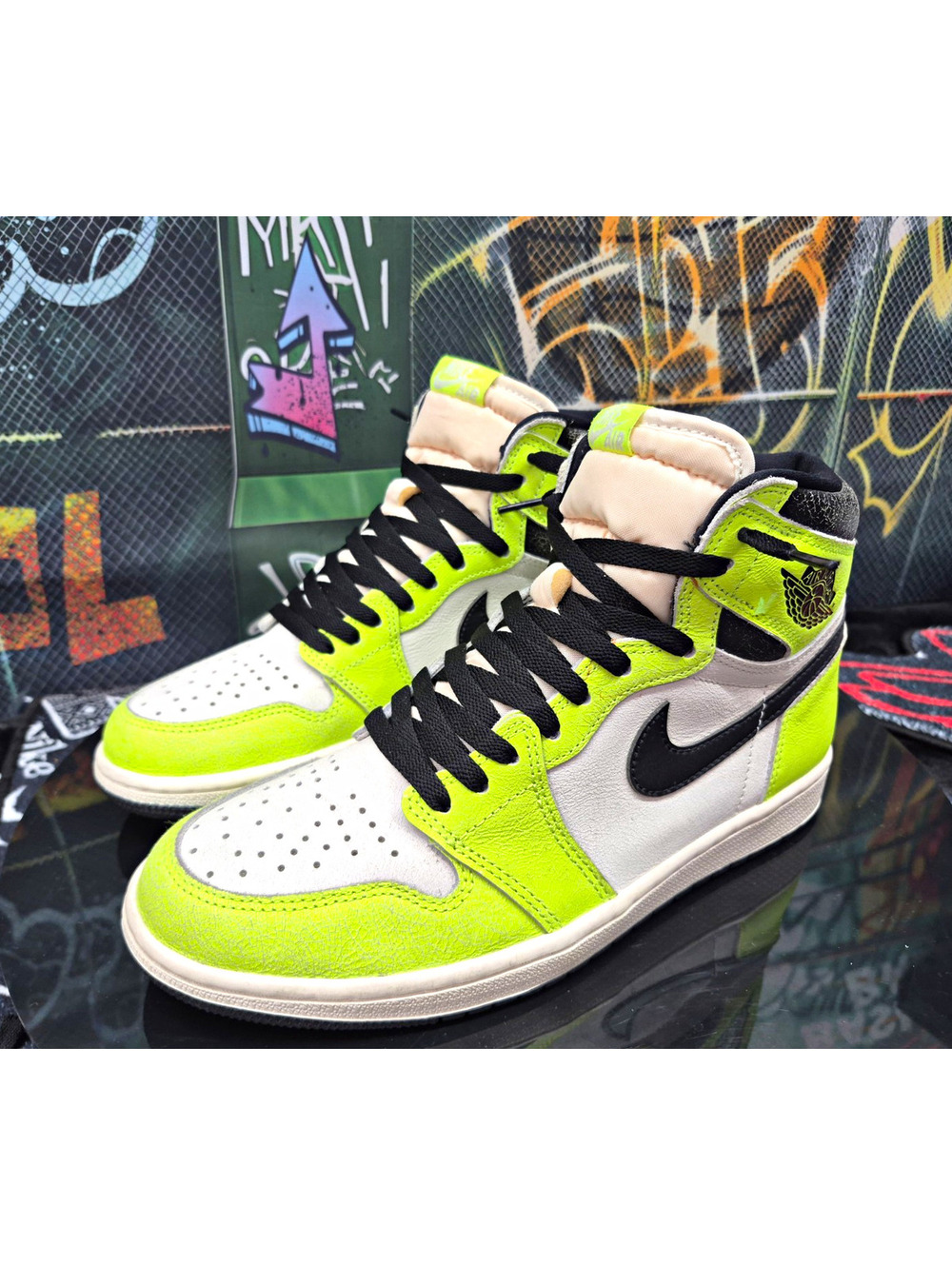 Jordan Air Jordan 1 Retro High OG Visionaire Green/White/Black Men 9M , 10.5W🔥